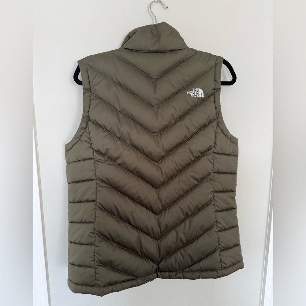 The North Face 550 olive green vest. Like new! - Picture 3 of 4